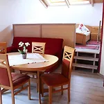 公寓 Im Foersterhaus *